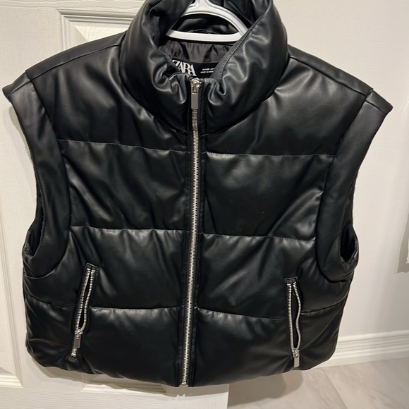 ZARA | Faux Leather Vest - Picture 3 of 8